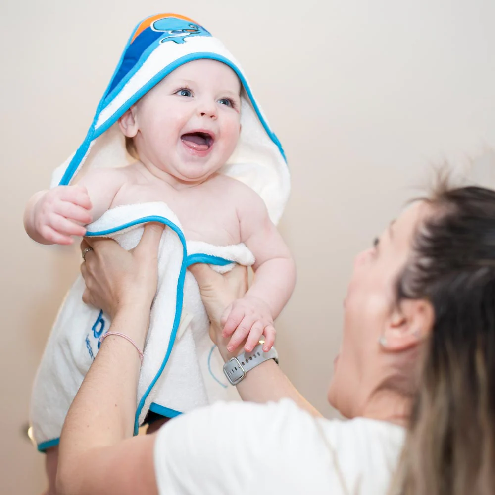 Water Babies Hooded Towel (70x70cm) - Image 5